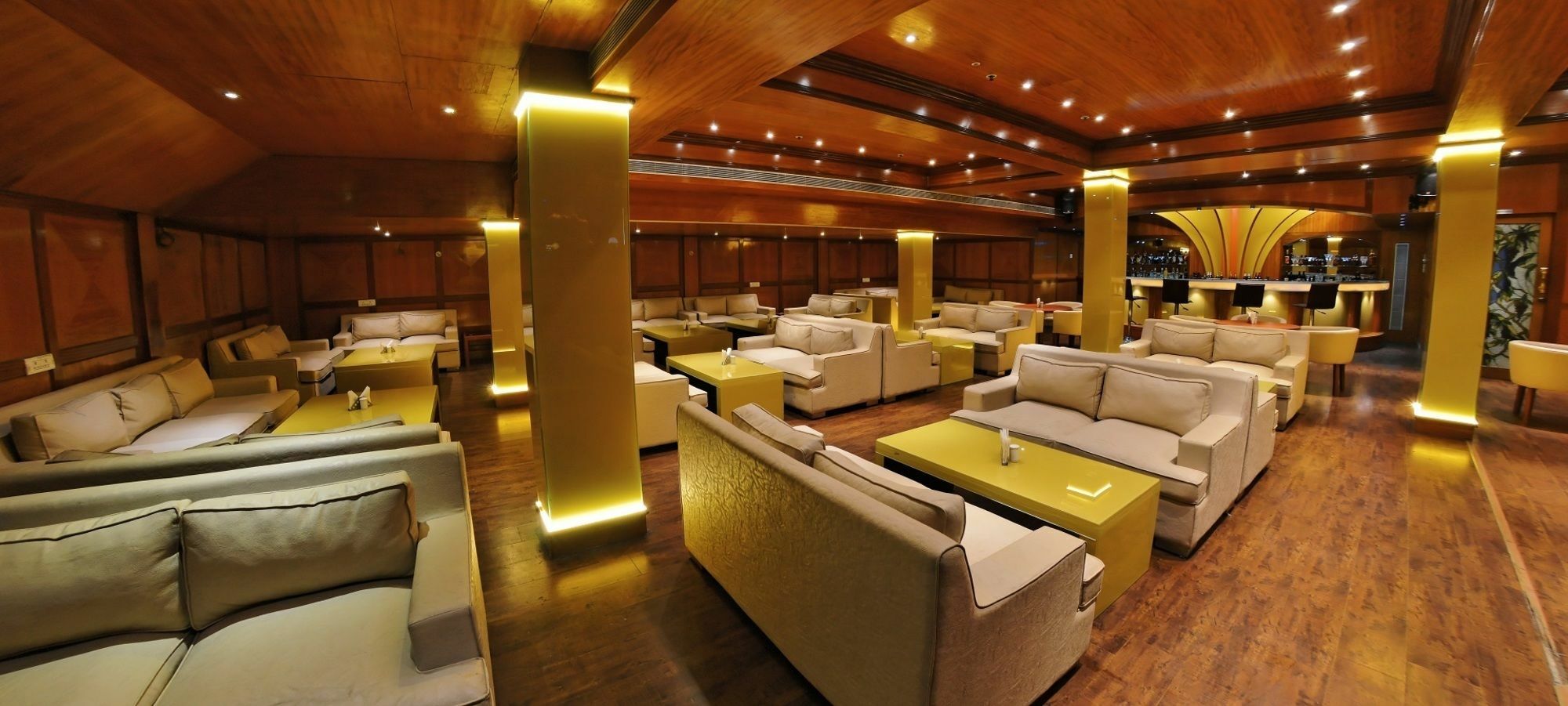 Metro Grand Hotel Čennai Exteriér fotografie